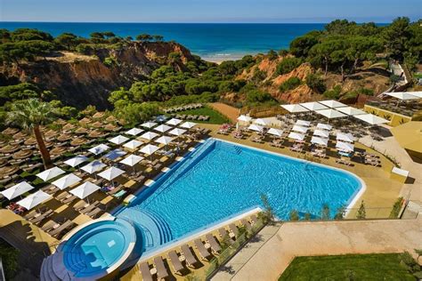 algarve hotels on the beach.